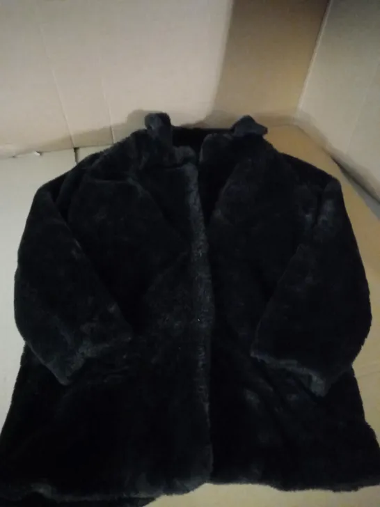 NEW LOOK BLACK FLUFFY JACKET - SIZE 6