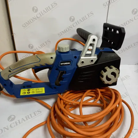 HYUNDAI 2400W / 230V 16" BAR ELECTRIC CHAINSAW