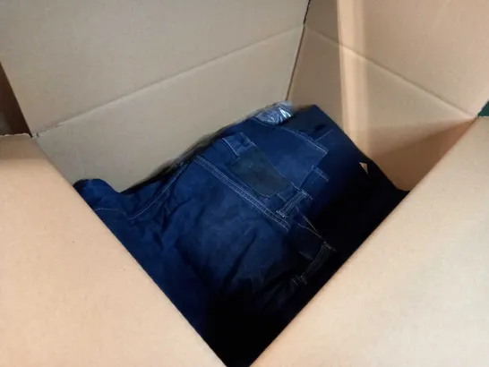 BOX OF APPROX 10 ASSORTED JEANS/DENIM ITEMS VARYING IN SIZE/COLOUR/STYLE