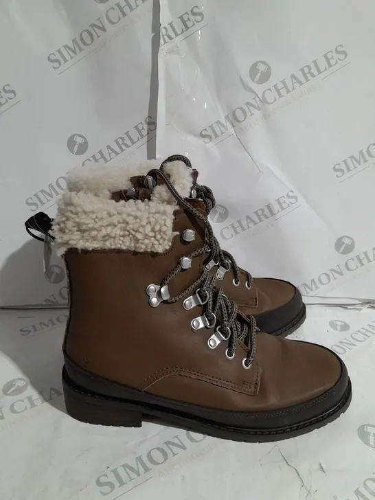 EMU OKAB WATERPROOF BOOTS IN BROWN SIZE 5