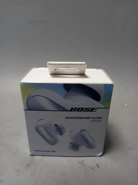 BOSE QUIETCOMFORT ULTRA WIRELESS BLUETOOTH NOISE-CANCELLING EARBUDS - MOONSTONE BLUE