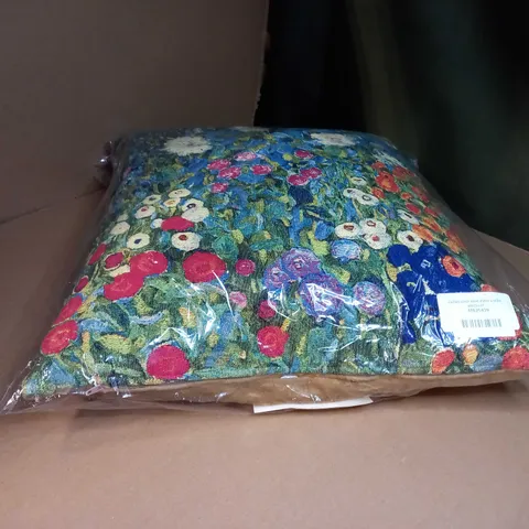 PACKAGED MUSEUM SELECTION FLOWER GARDEN CUSHION