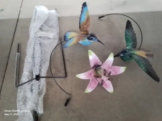 BOXED HOME2GARDEN HUMMINGBIRD WINDSPINNER