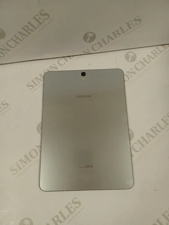 SAMSUNG GALAXY TAB SM-T820