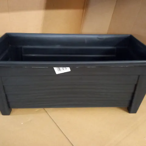 BLACK PLASTIC 55CM GROSVENOR TROUGH PLANTER