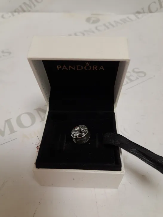 PANDORA MERRY CHRISTMAS SANTA CHARM 