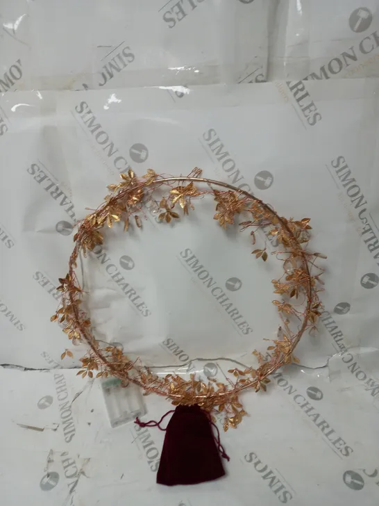 BOXED ALISON CORK PRE LIT JEWELLED WREATH 