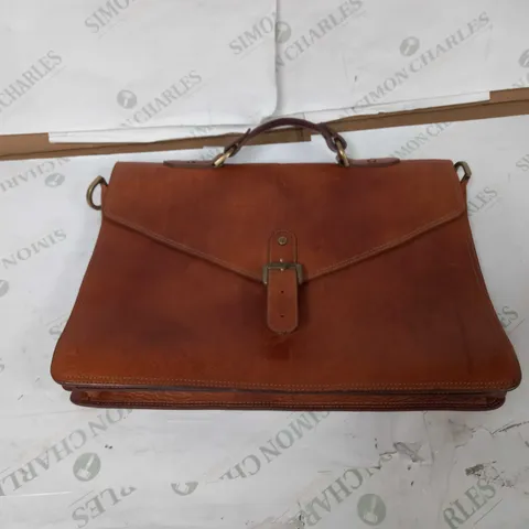 LARGE LEATHER BAG WITH CHANGABLE STRAPS 