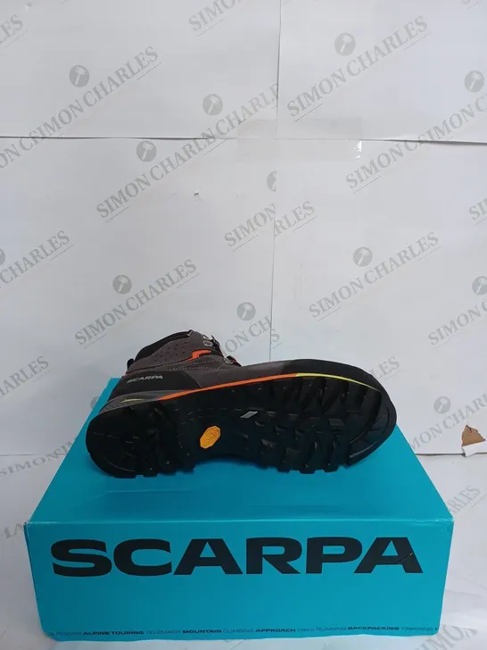 SCARPA ZODIAC PLUS GTX IN SHARK GREY & ORANGE - UK 7 