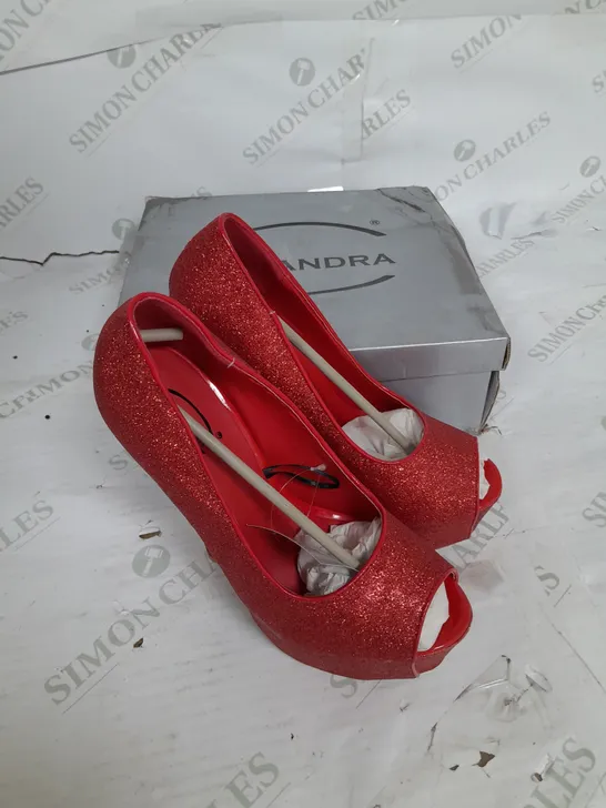 BOXED PAIR OF CASANDRA PLATFORM STILLETO HEEL IN RED GLITTER SIZE 5