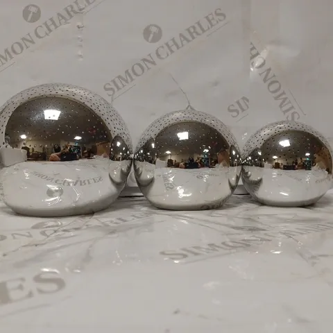 WEB OUTLET K BY KELLY HOPPEN SET OF 3 ILLUMINATED MIRROR SPHERES