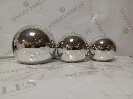 WEB OUTLET K BY KELLY HOPPEN SET OF 3 ILLUMINATED MIRROR SPHERES