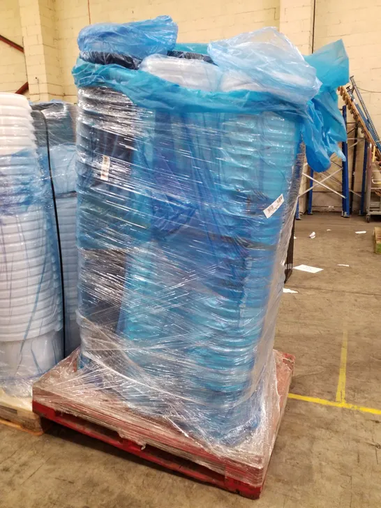 PALLET CONTAINING APPROXIMATELY 90 WHITE 20L FOOD BUCKETS WITH LIDS & 50 BLACK 25L FOOD BUCKETS WITH LIDS