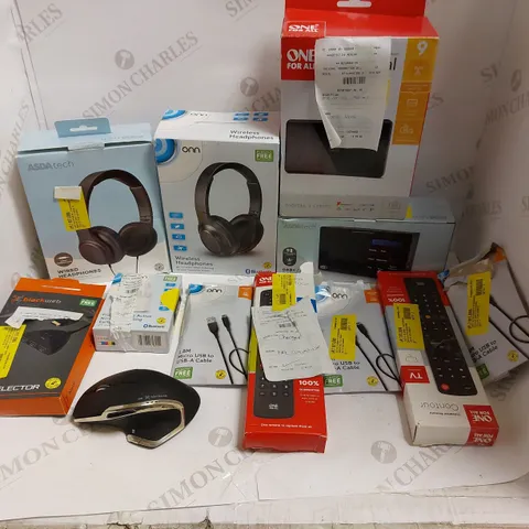 BOX OF ASSORTED ELECTRICAL ITEMS TO INCLUDE HEADPHONES, REMOTE CONTROLS AND USB CABLES