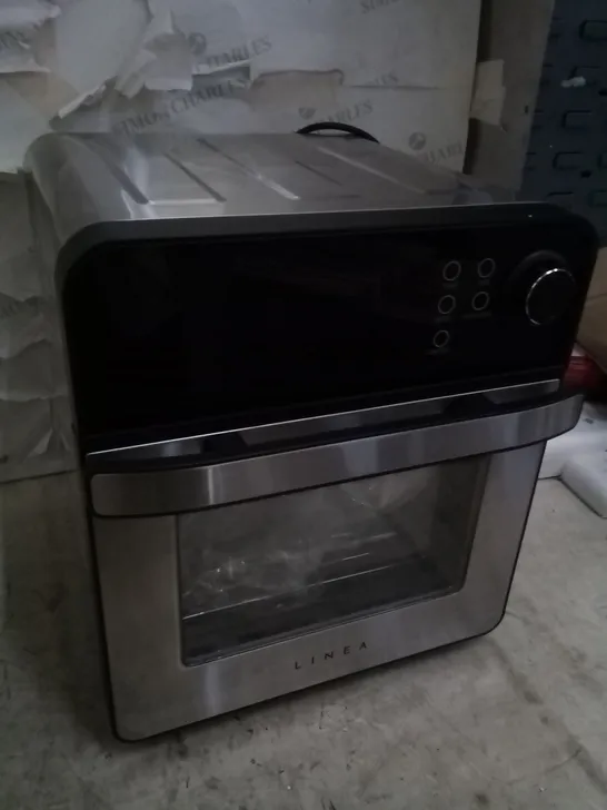 BOXED LINEA 14.5L AIR FRYER OVEN WITH ACCESSORIES