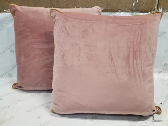 SQUARE CUSHIONS WITH FILLING (SET OF 2)