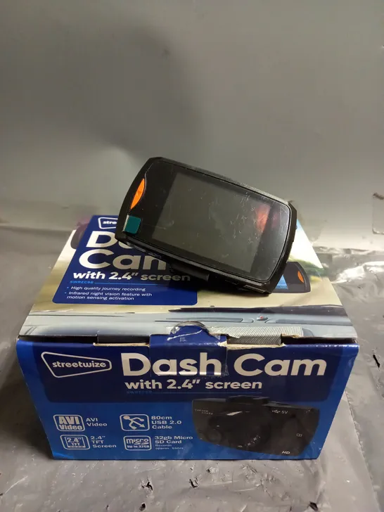 STREET WISE DASH CAM WITH 2.4 SCREEN 