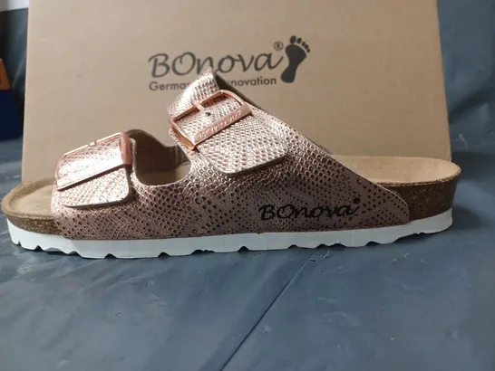 BOXED PAIR OF BONOVA SANDALS PINK PRINT DESIGN SIZE 6 UK