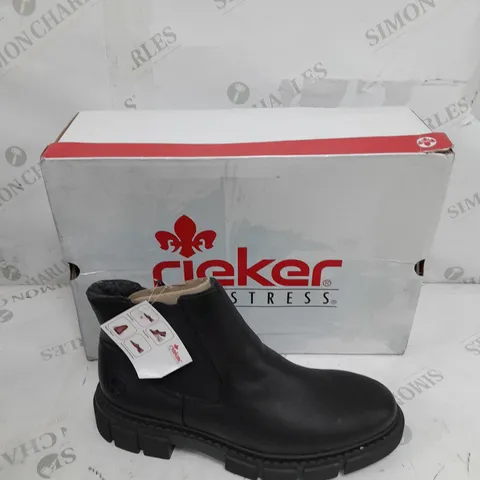 BOXED PAIR OF RIEKER CHUNKY ANKLE BOOTS IN BLACK UK SIZE 6.5