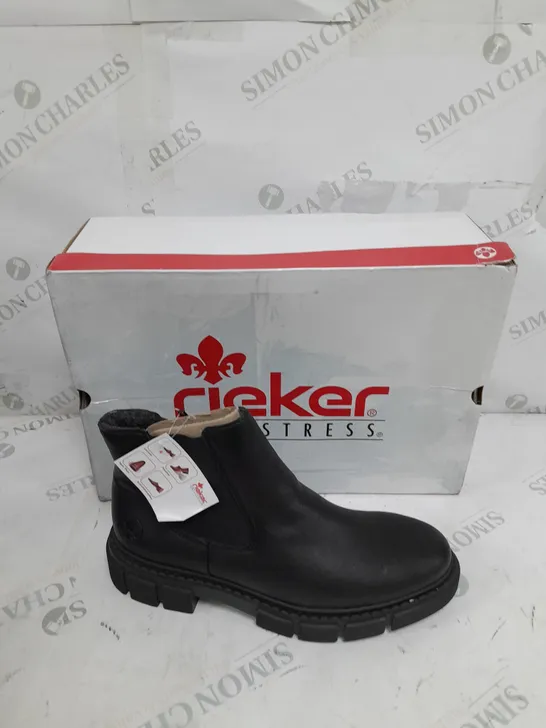 BOXED PAIR OF RIEKER CHUNKY ANKLE BOOTS IN BLACK UK SIZE 6.5