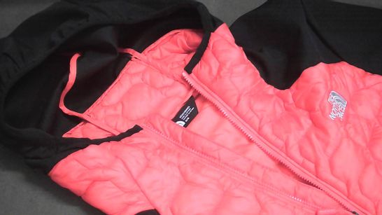 NORTH FACE TWO-TONE QUILTED COAT IN RED/BLACK - M