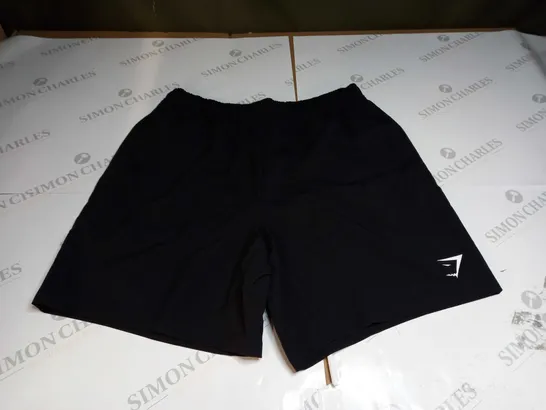 GYMSHARK TRANING SHORTS SIZE M