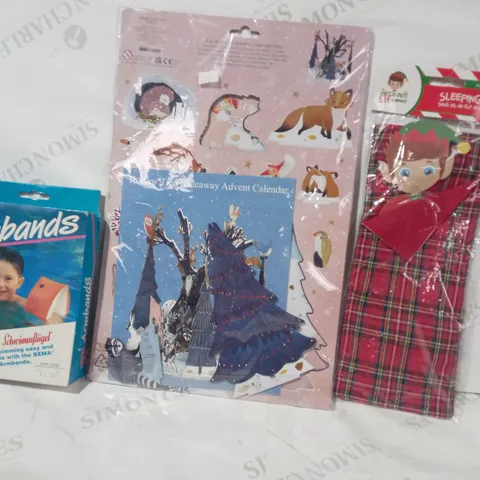 BOX OF APPROXIMATELY 10 ASSORTED TOYS AND GAMES TO INCLUDE HOLLOW TREE HIDEAWAY ADVERT CALENDAR, WATCH OUT ELF IS ABOUT SLEEPING BAG, BEMA ARMBANDS, ETC