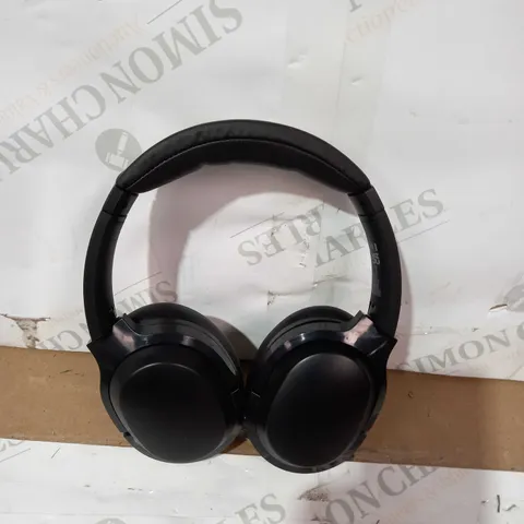 WIRELESS NOISE CANCELLING HEADPHONES