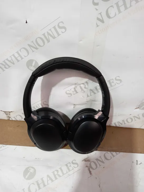 WIRELESS NOISE CANCELLING HEADPHONES