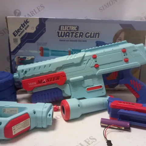 BOXED ELECTRIC WATER GUN 