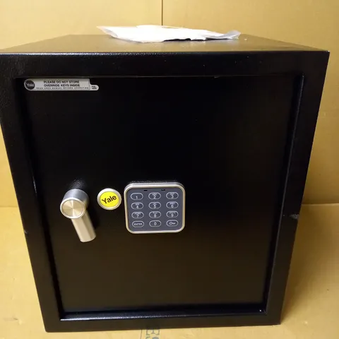 YALE ALARMED ELECTRONIC SAFE 