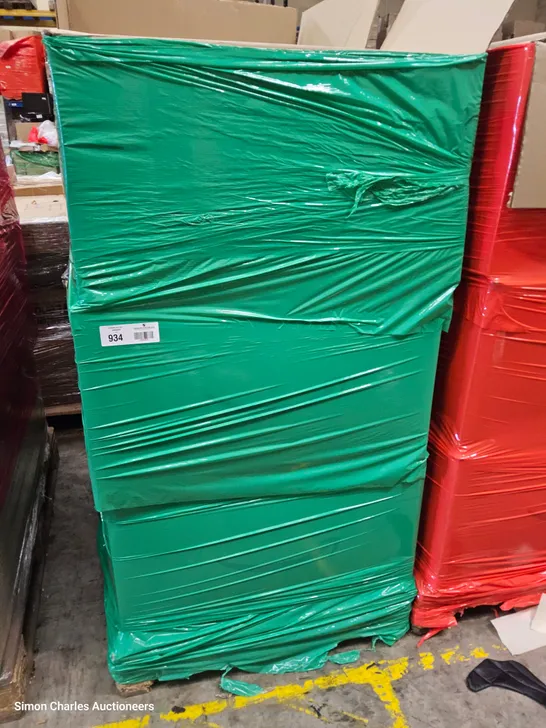 PALLET CONTAINING 6 CASES OF ASSORTED ITEMS, INCLUDING, WIRED KEYBOARDS, KIDS TOOTHPASTE, PPE MASKS, LED LIGHTBULBS, WATER SPRAY TOYS, WATER PISTOLS,