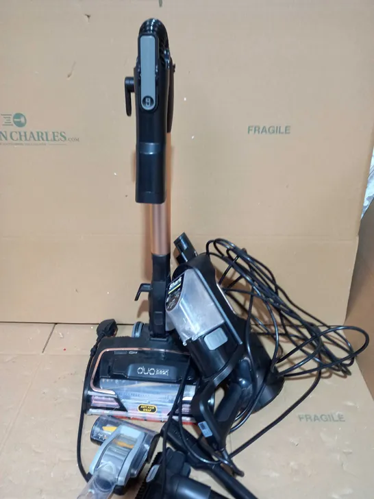 SHARK CORDED STICK VACUUM HZ500UKT