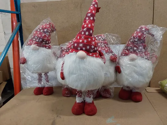 BOX OF 5 SANTA CLAUSE DECORATIONS (1 BOX)