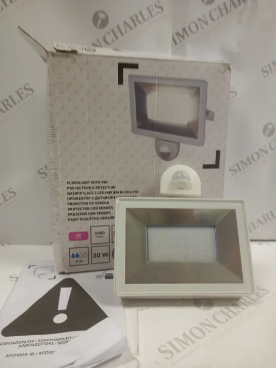 BOXED FLOODLIGHT WITH PIR