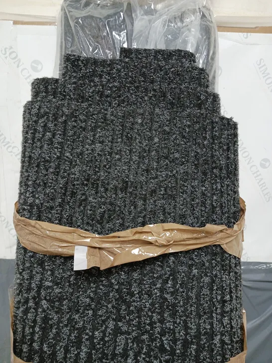 LARGE ROLL OUT RUG IN BLACK - SIZE UNSPECIFIED- COLLECTION ONLY