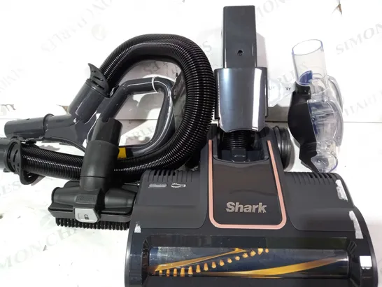 SHARK ANTI HAIR WRAP UPRIGHT PET-HAIR VACUUM