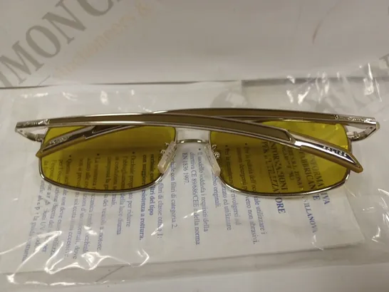 BOX OF APPROX 10 PAIRS OF POLICE 2647 SUNGLASSES 