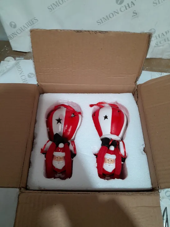 BOXED SET OF 2 SANTA BAUBLES 