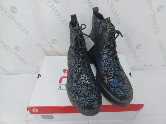 BOXED PAIR OF RIEKER LACE UP BOOTS IN NAVY SIZE 8 