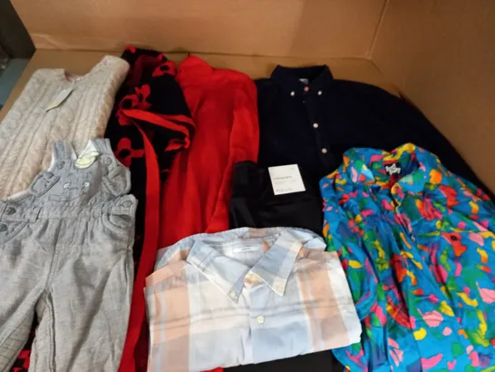 LARGE QUANTITY OF ASSORTED CLOTHING ITEMS TO INCLUDE PAUL SMITH, BODEN AND H&M