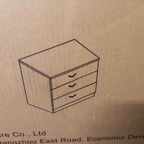 BOXED WHITE CHEST OF DRAWERS - 10F1