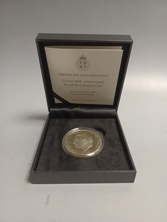 BOXED LIMITED EDITION D-DAY 80TH ANNIVERSARY JERSEY FIVE POUND COIN 