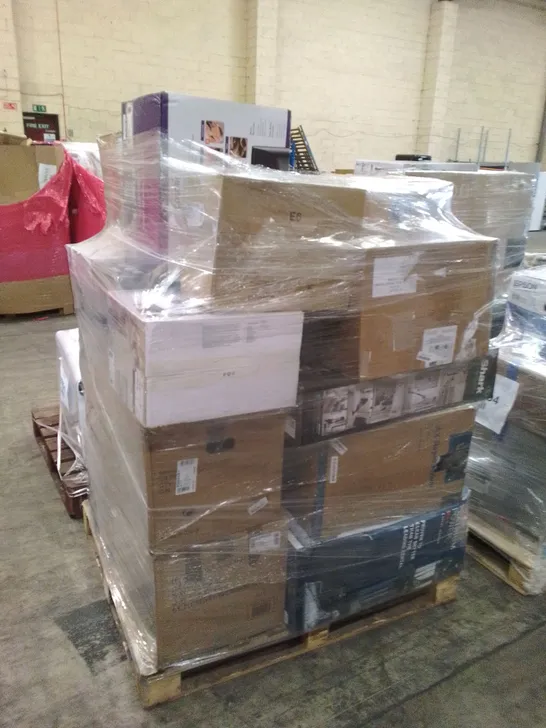 PALLET OF APPROXIMATELY 25 UNPROCESSED RAW RETURN HOUSEHOLD AND ELECTRICAL GOODS TO INCLUDE;