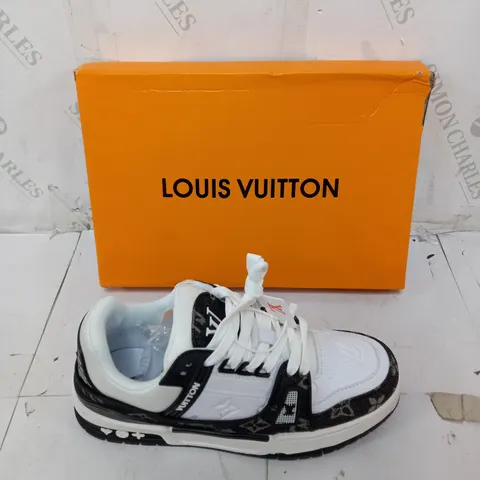 BOXED PAIR OF LOUIS VUITTON SIZE 43 BLACK/WHITE CHUNKY TRAINERS 