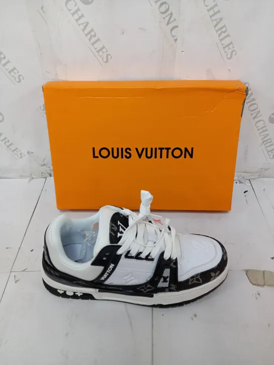 BOXED PAIR OF LOUIS VUITTON SIZE 43 BLACK/WHITE CHUNKY TRAINERS 