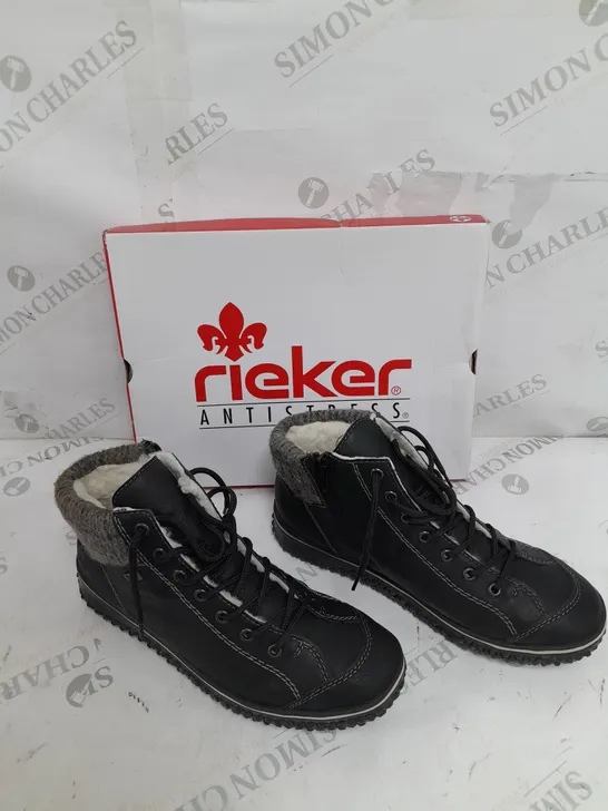 BOXED PAIR OF RIEKER LACE UP BOOTS IN BLACK SIZE 6.5