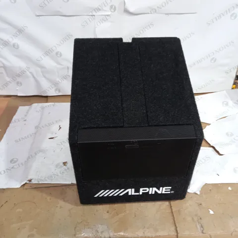 ALPINE SWE-815 20CM AMPLIFIED SUBWOOFER BOX 