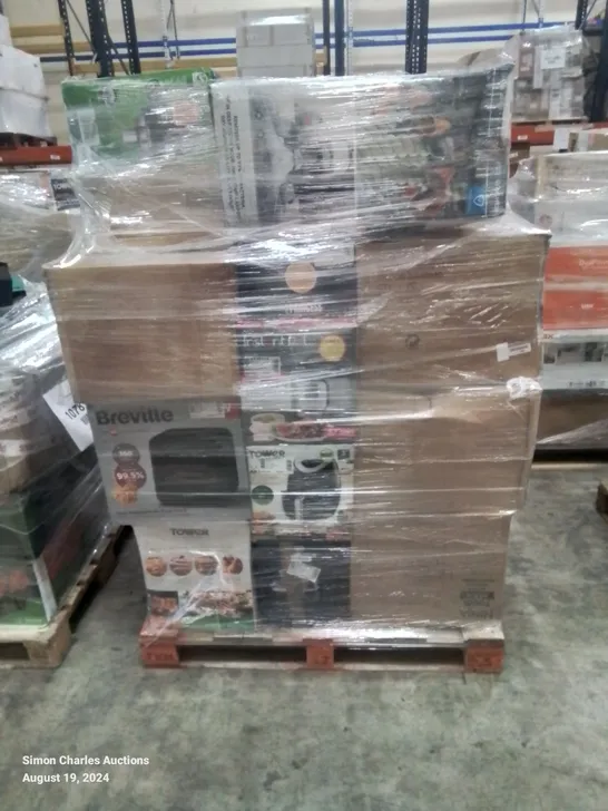 PALLET OF APPROXIMATELY 27 UNPROCESSED RAW RETURN HOUSEHOLD AND ELECTRICAL GOODS TO INCLUDE;