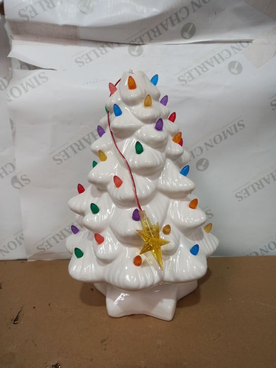 MR CHRISTMAS ILLUMINATED CERAMIC NOSTALGIC TREE